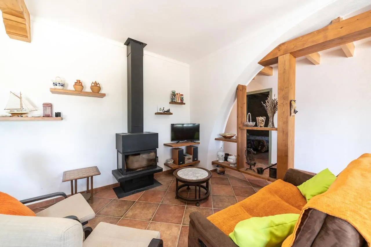 Holiday Home Florence أمبورياس فيلة